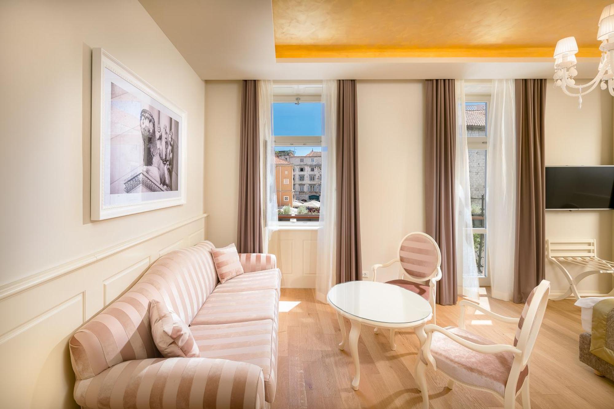 ספליט Piazza Heritage Hotel מראה חיצוני תמונה