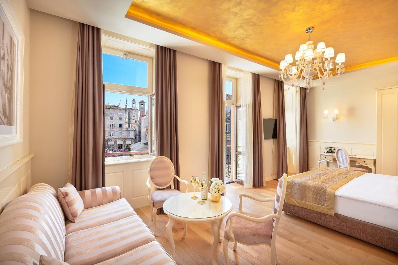 ספליט Piazza Heritage Hotel מראה חיצוני תמונה